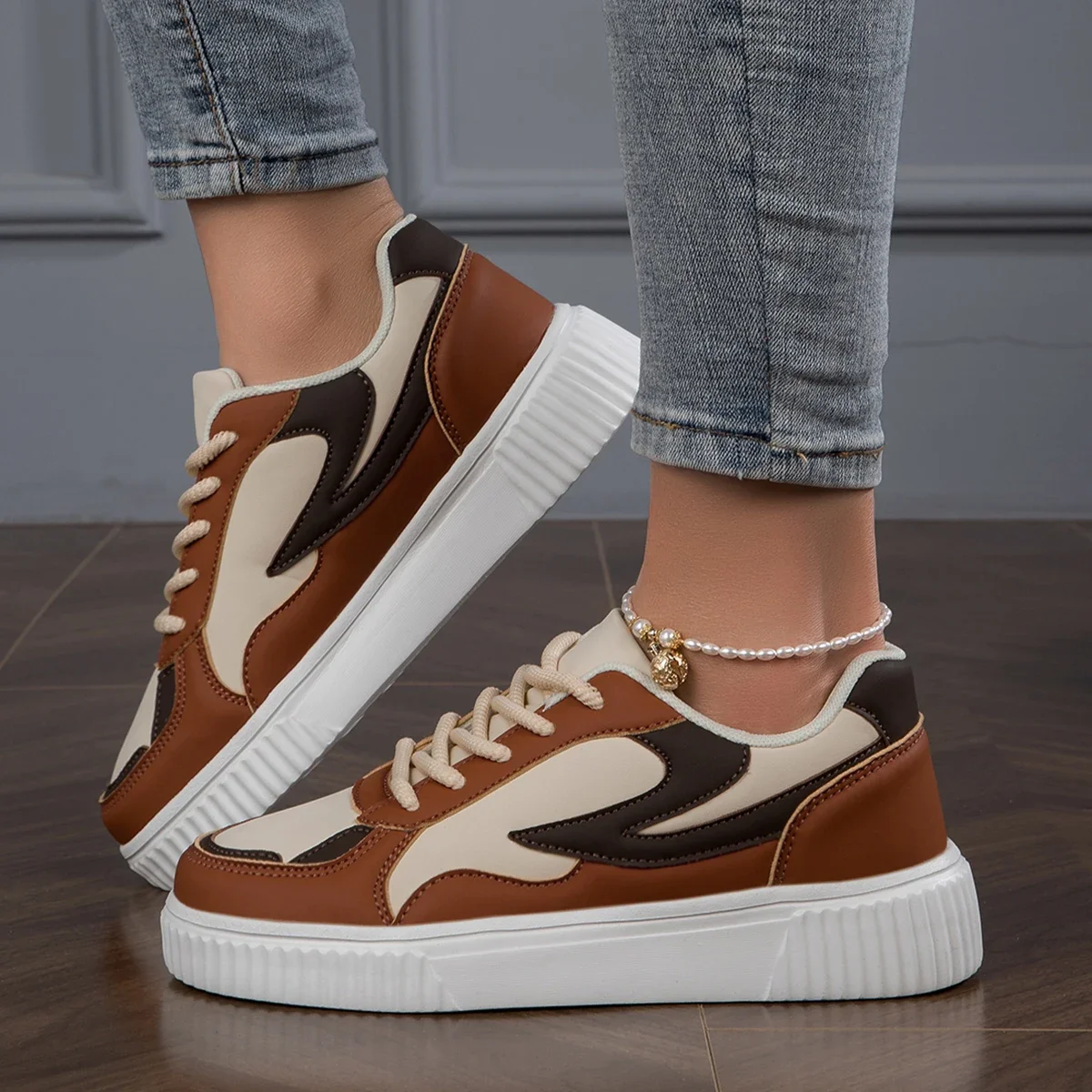 Sienna Metro Sneakers