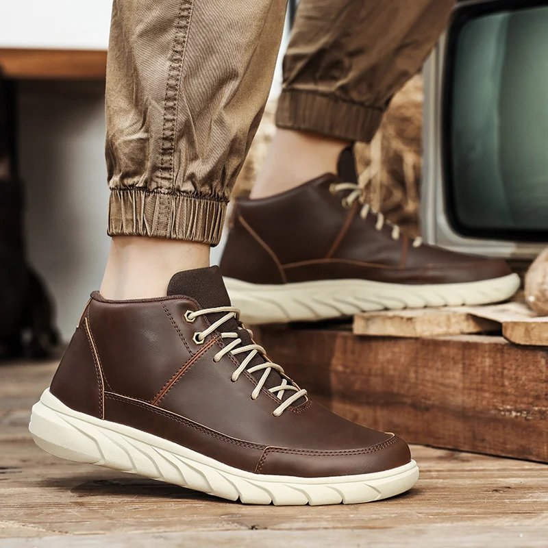 Highland Chukka Sneakers