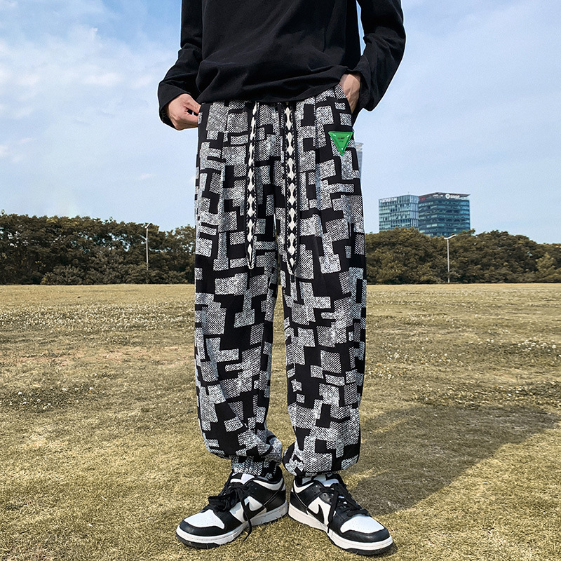 Pixel Maze Joggers